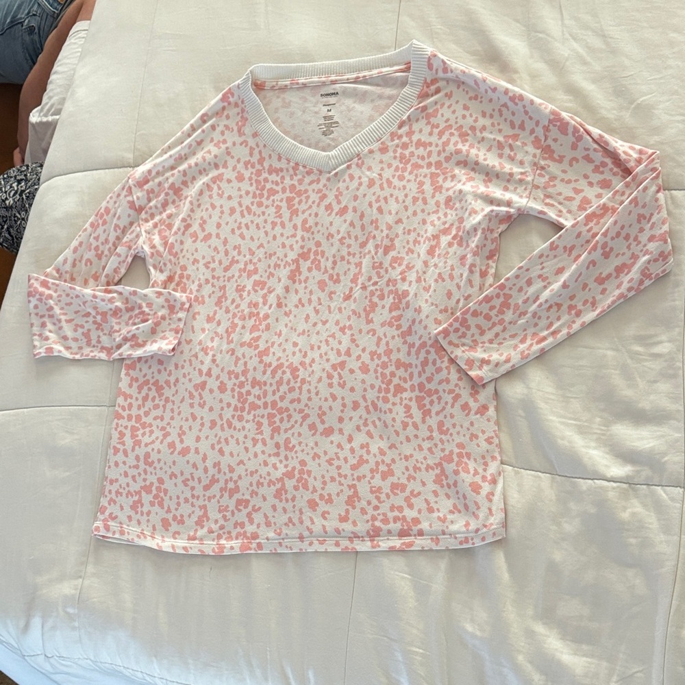 Sonoma White and Pink Leopard Spotted Sleepwear Long-sleeve Top Size Medium